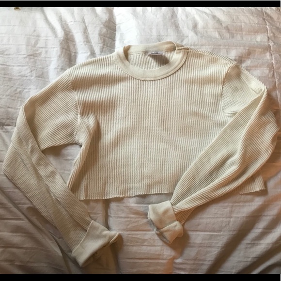 Tops - Cropped thermal long sleeve shirt